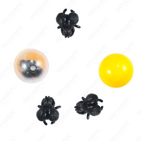 Игрушки в капсулах 34 мм "Липкие черные мушки"