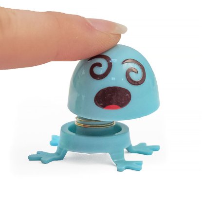 Игрушки в капсулах 45 мм "Чудики на карандаш"